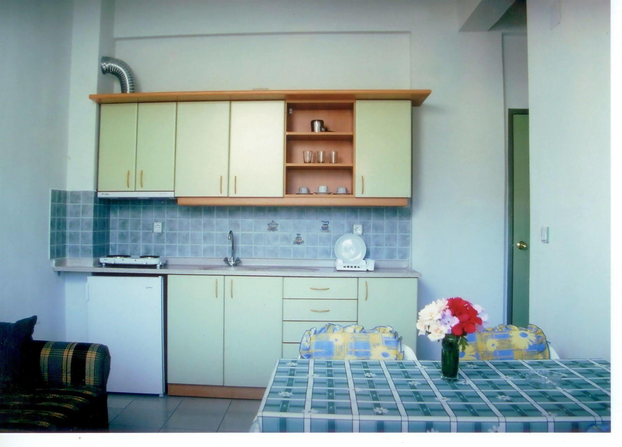 מרמריס Parkmar Apart מראה חיצוני תמונה